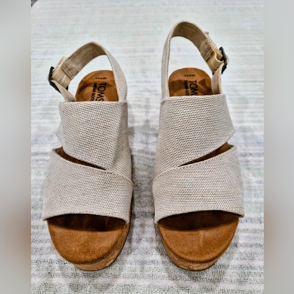 TOMS Claudine Natural Wedge Sandal - Picture 2 of 7